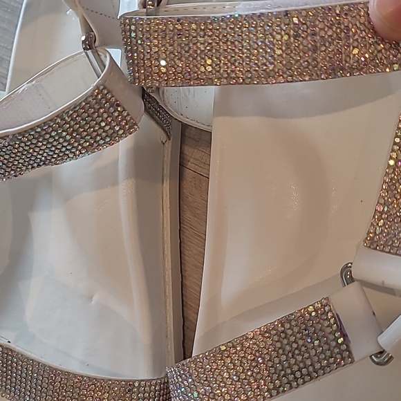 Azalea Wang Here for the Banter Rhinestone Strap Flatform Sandals 9 White - Picture 6 of 9